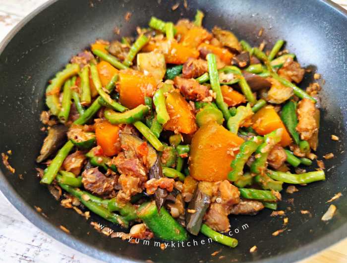 Pakbet panlasang pinoy pinakbet